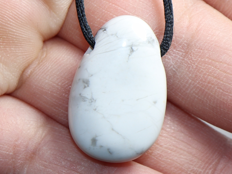 magnesite with cord or silver 925