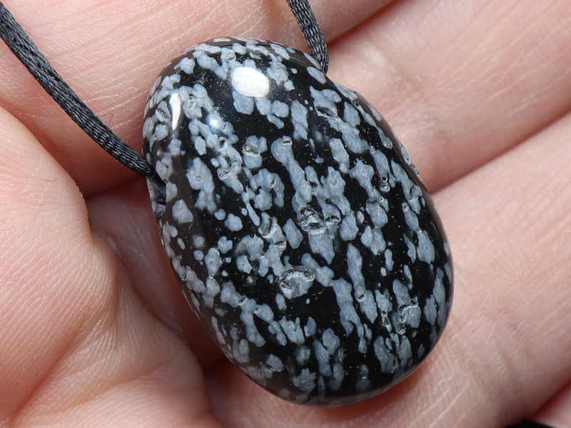 Schneeflockenobsidian mit Band oder Silber 925