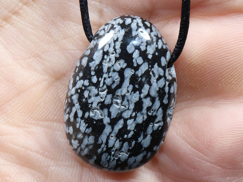 Schneeflockenobsidian mit Band oder Silber 925