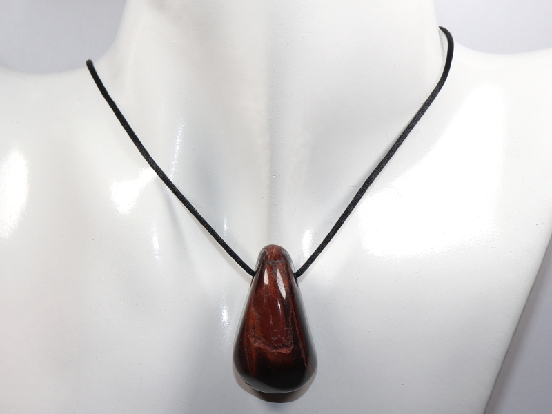 rotes Tigerauge mit Band oder Silber 925