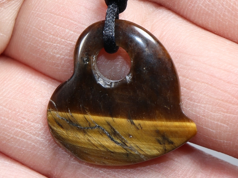 tiger's eye with cord