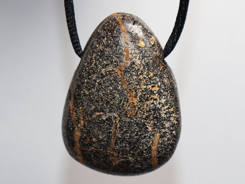 Boulder opal with cord or silver 925