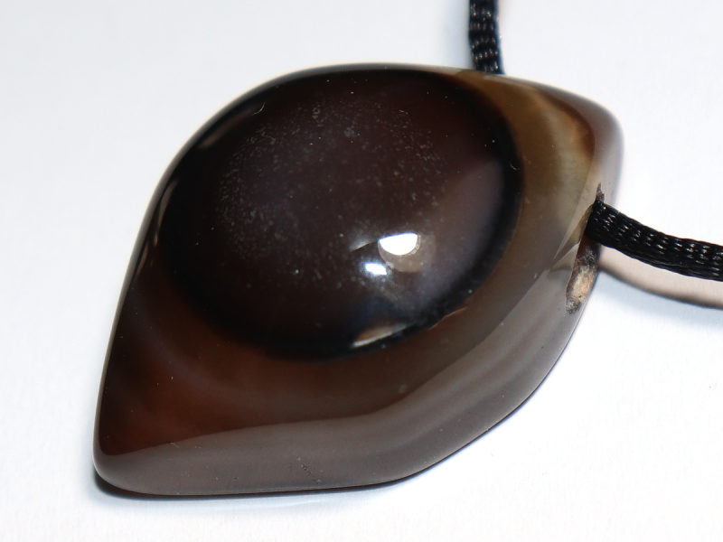 eye agate (sardonyx) with cord or silver 925