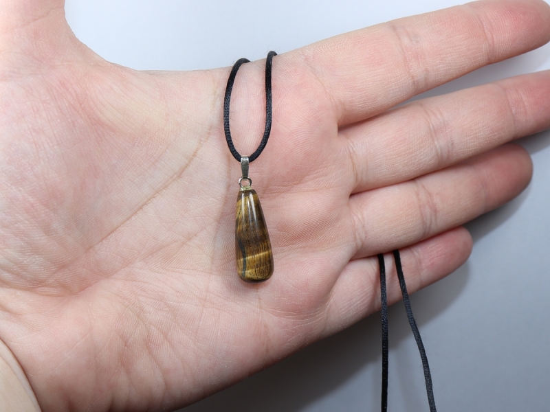 tiger's eye with cord or silver 925