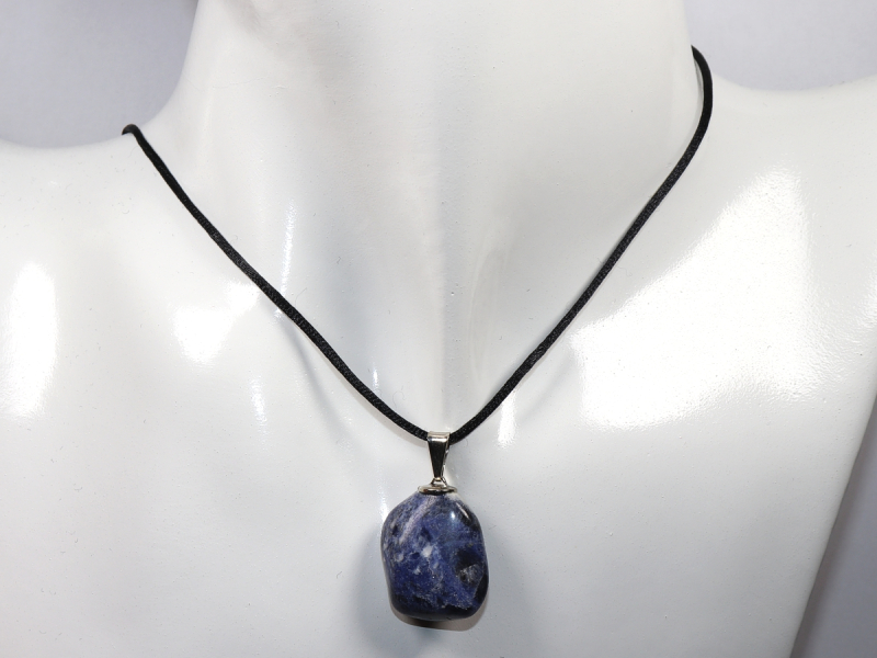 Sodalith mit Band oder Silber 925