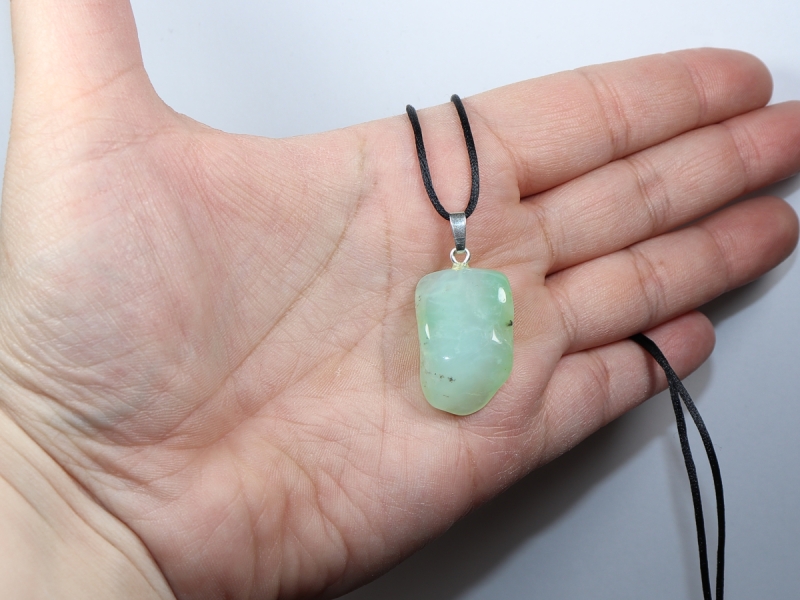 chrysoprase with cord or silver 925