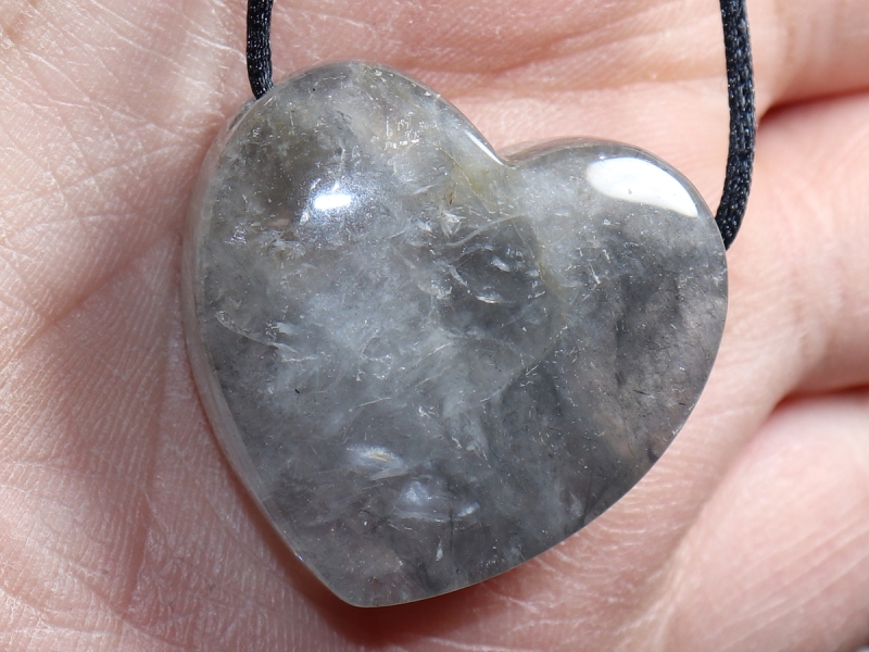 Turmalin in Quarz mit Band oder Silber 925