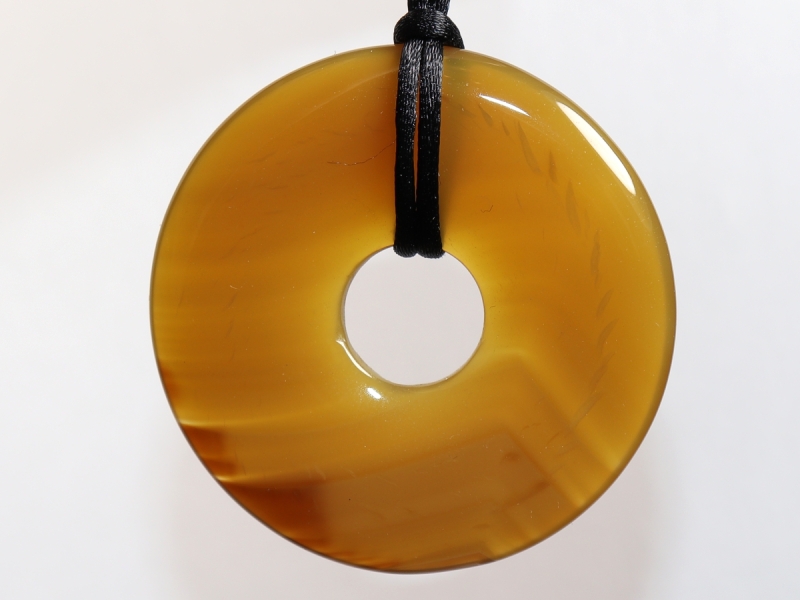 agate with cord
