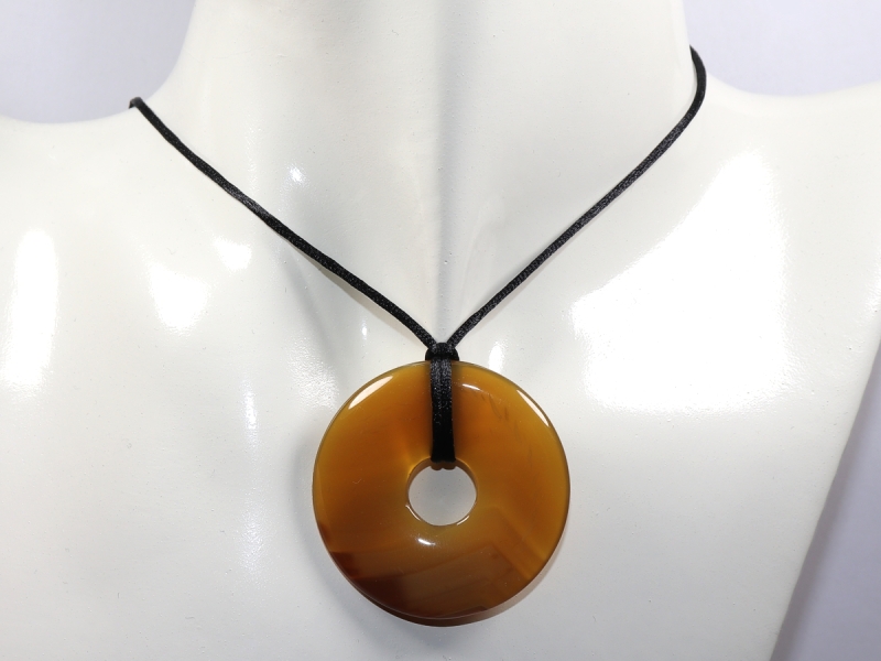 agate with cord