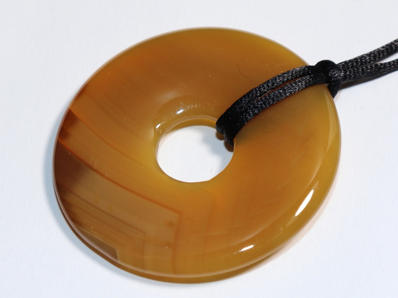 agate with cord
