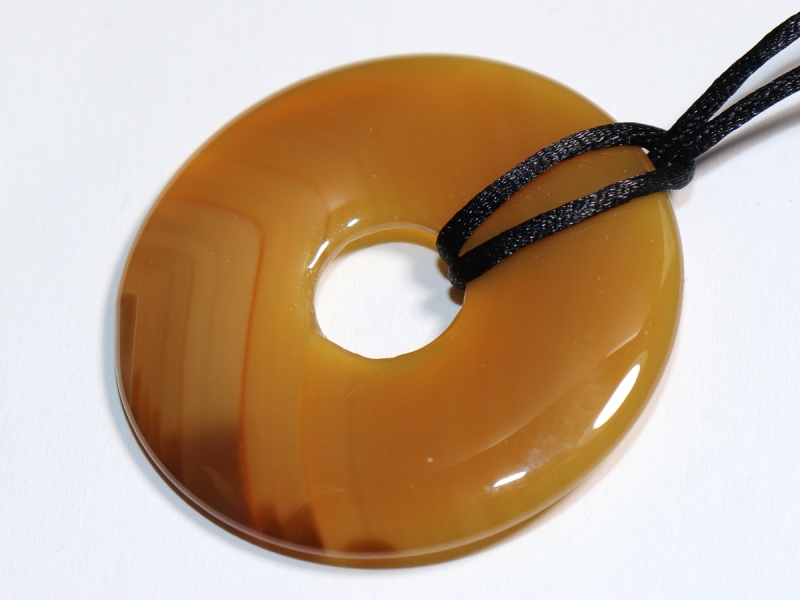 agate with cord