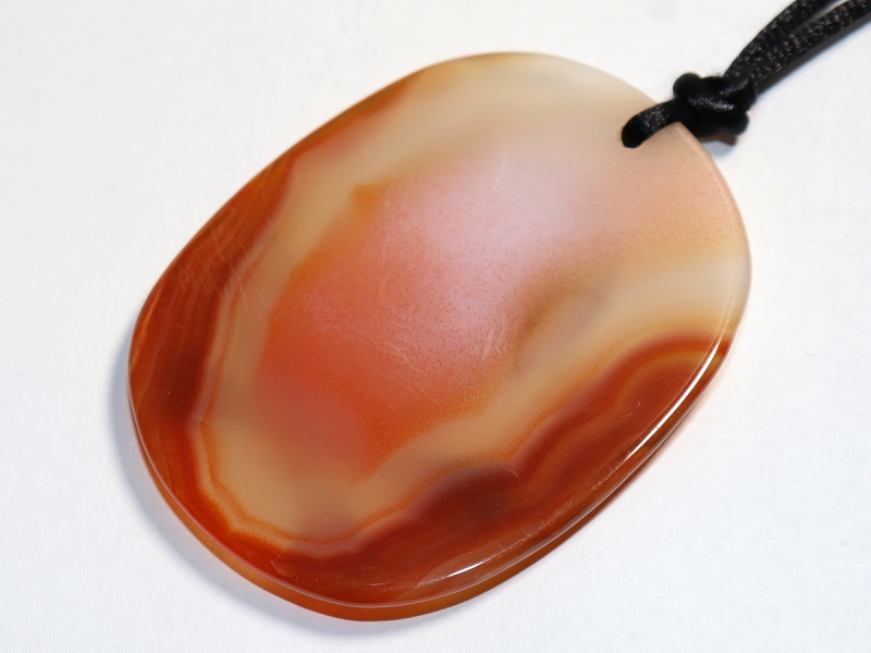 agate with cord