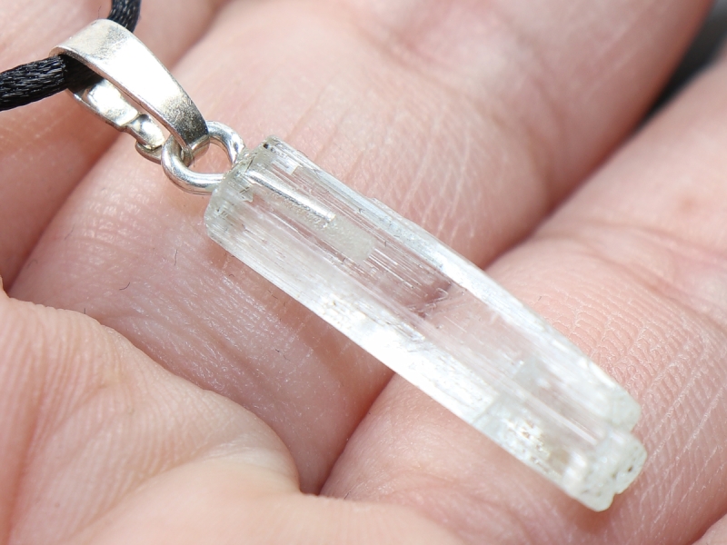 aquamarine with cord or silver 925