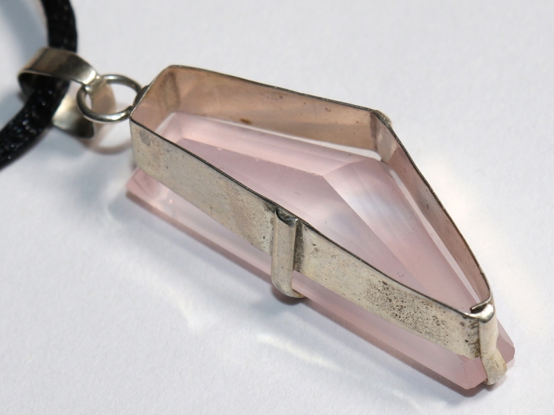 rose quartz with cord or silver 925