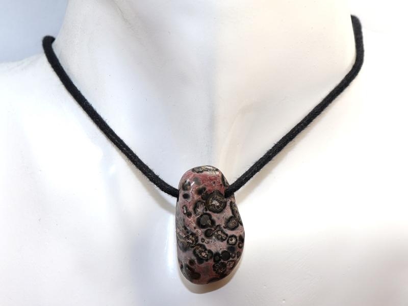 Leopard rhyolite on cord
