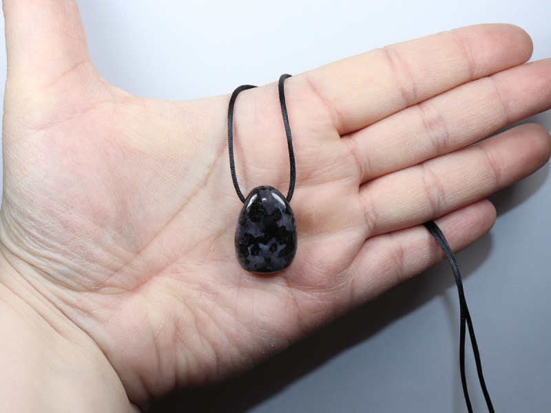 gabbro with cord or silver 925