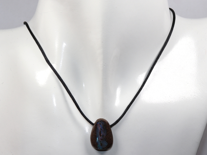 Boulder opal with cord