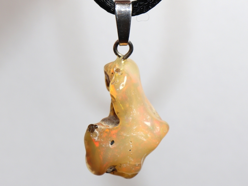precious opal with cord or silver 925