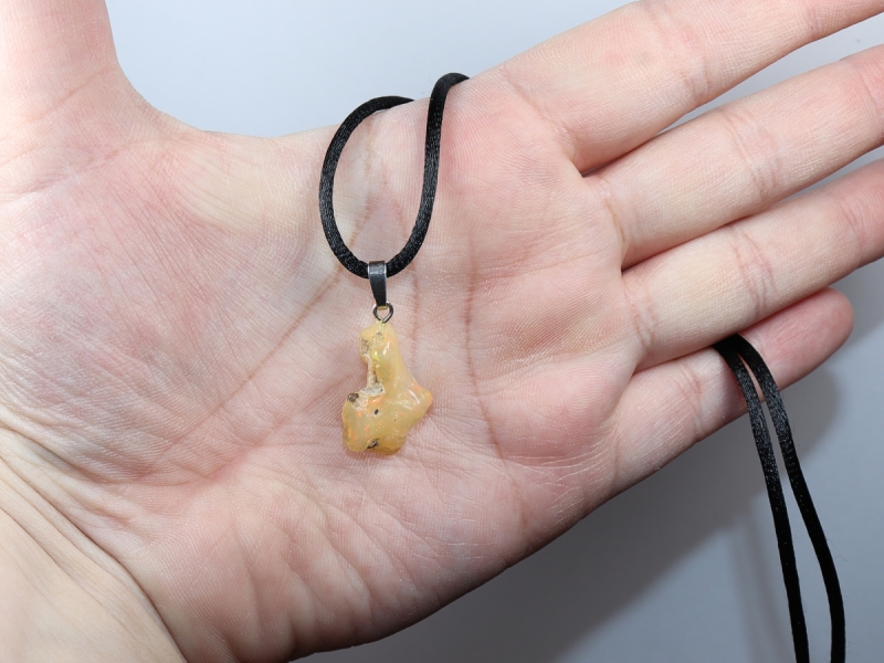 precious opal with cord or silver 925