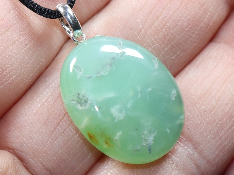 chrysoprase with cord or silver 925