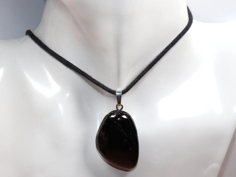 Purpurite on cord