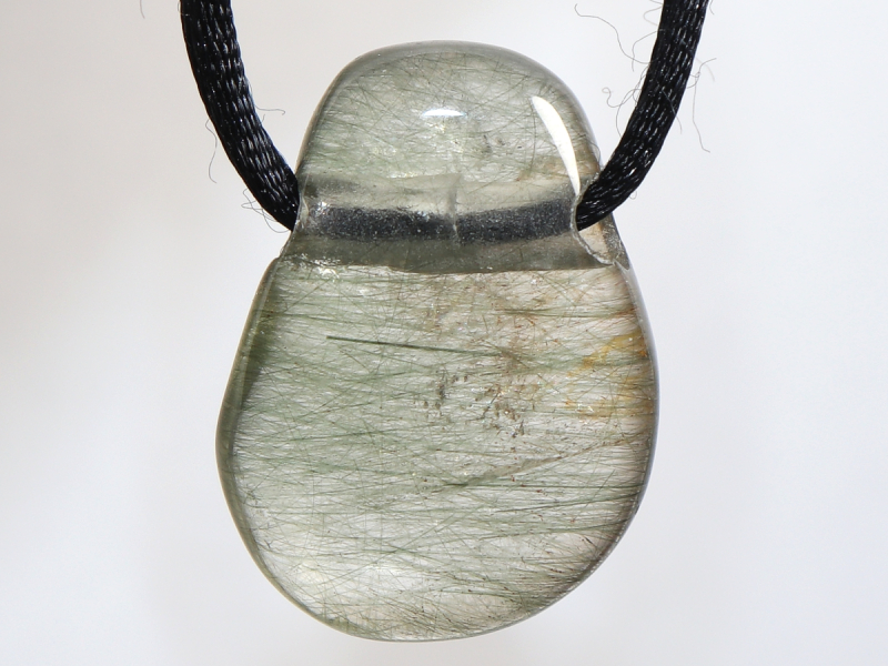 Aktinolithquarz mit Band oder Silber 925