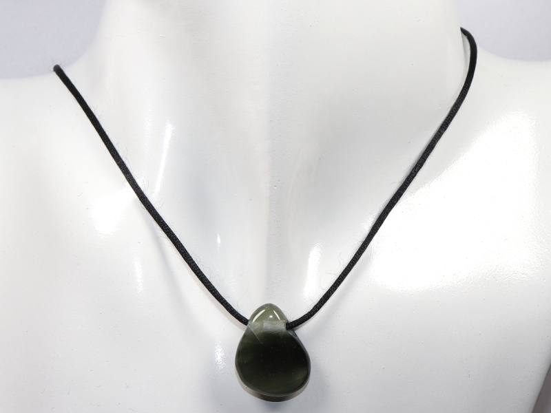 Aktinolithquarz mit Band oder Silber 925