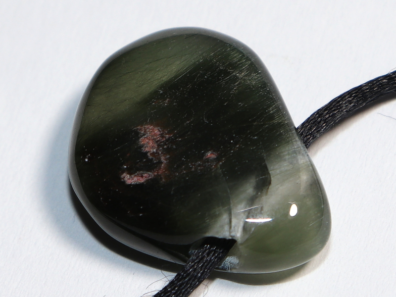 Aktinolithquarz mit Band oder Silber 925