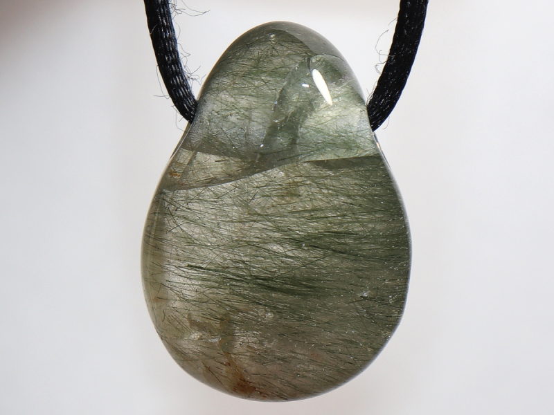 Aktinolithquarz mit Band oder Silber 925