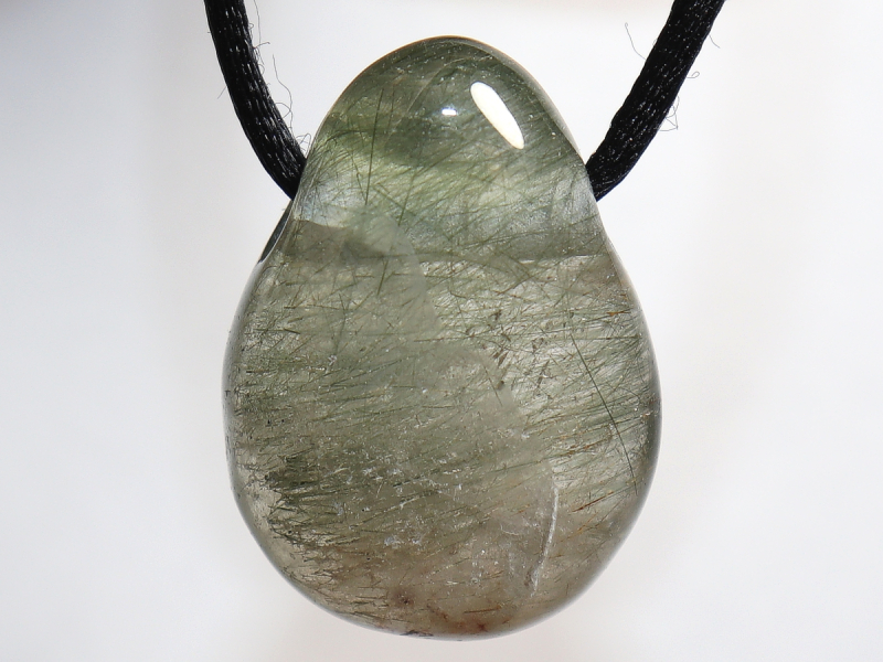 Aktinolithquarz mit Band oder Silber 925