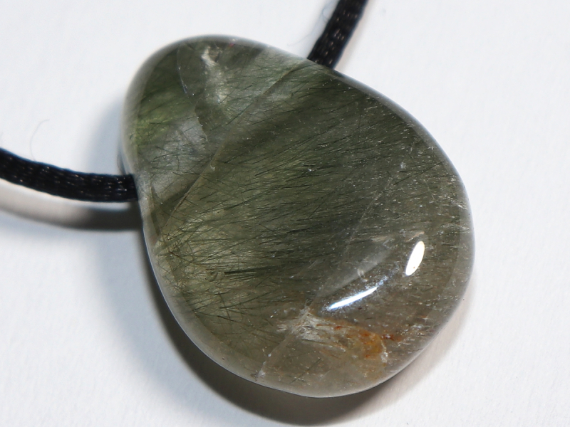 Aktinolithquarz mit Band oder Silber 925