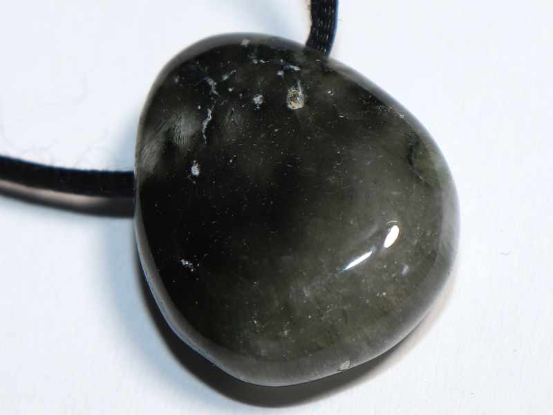 Aktinolithquarz mit Band oder Silber 925