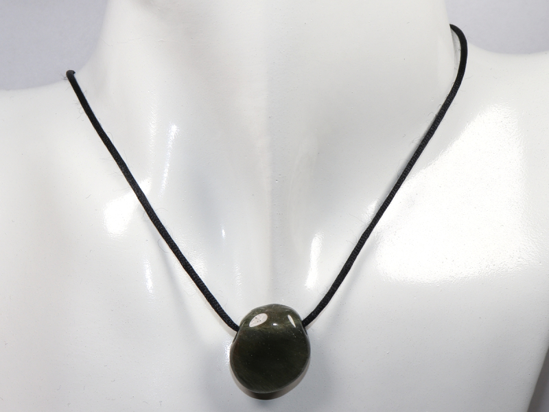 Aktinolithquarz mit Band oder Silber 925