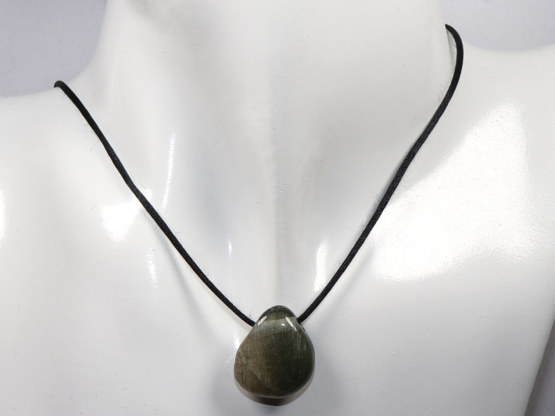 Aktinolithquarz mit Band oder Silber 925