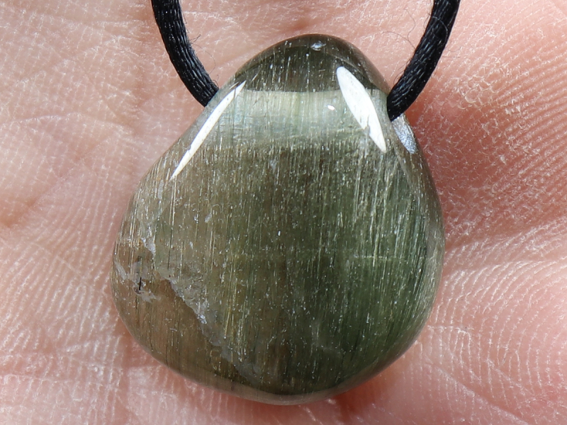 Aktinolithquarz mit Band oder Silber 925