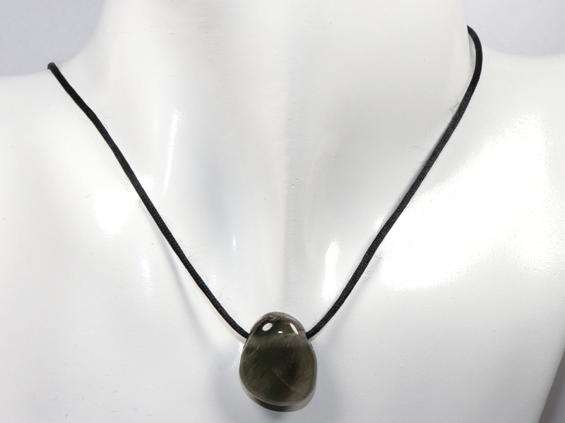 Aktinolithquarz mit Band oder Silber 925