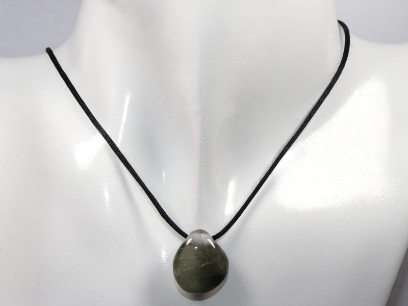 Aktinolithquarz mit Band oder Silber 925