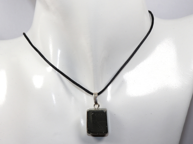 Pyrit mit Band oder Silber 925