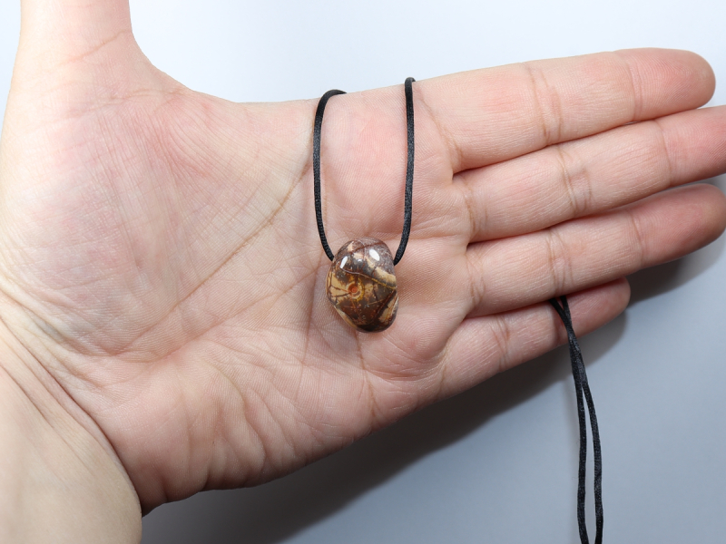 bird's eye jasper with cord or silver 925