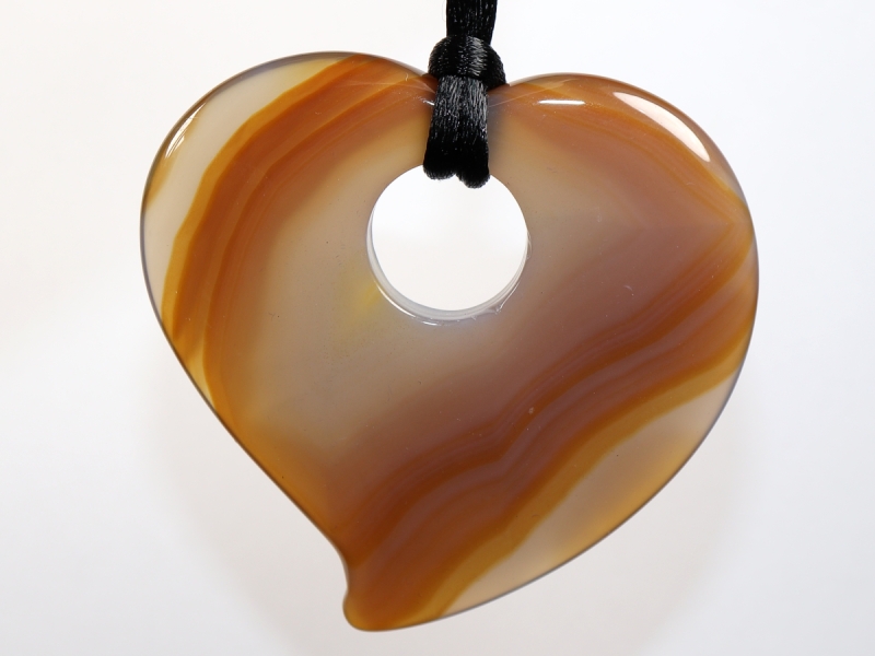 agate with cord