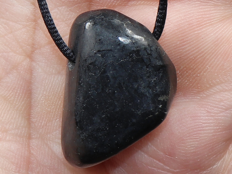 Shungit mit Band oder Silber 925
