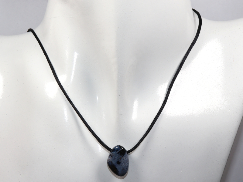 pietersite with cord