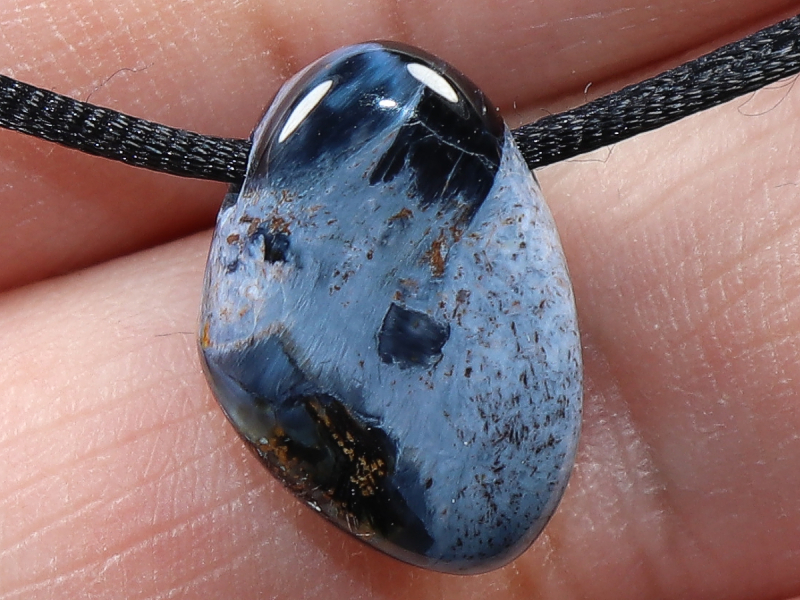 pietersite with cord