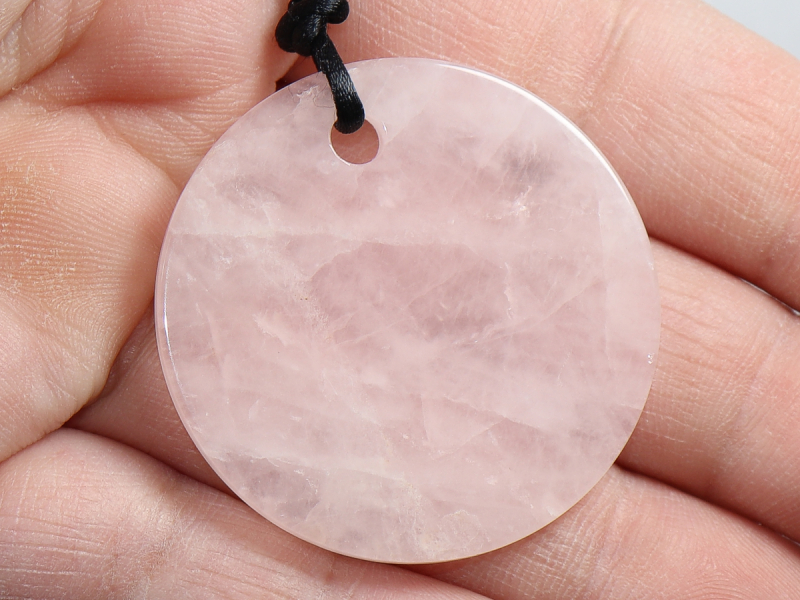 rose quartz with cord