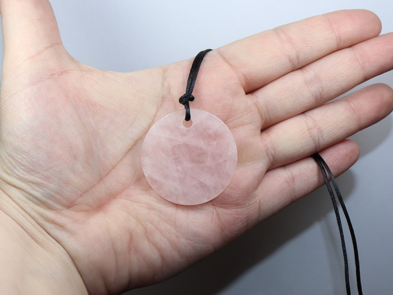 rose quartz with cord