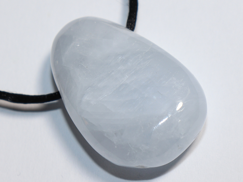 blauer Calcit mit Band oder Silber 925