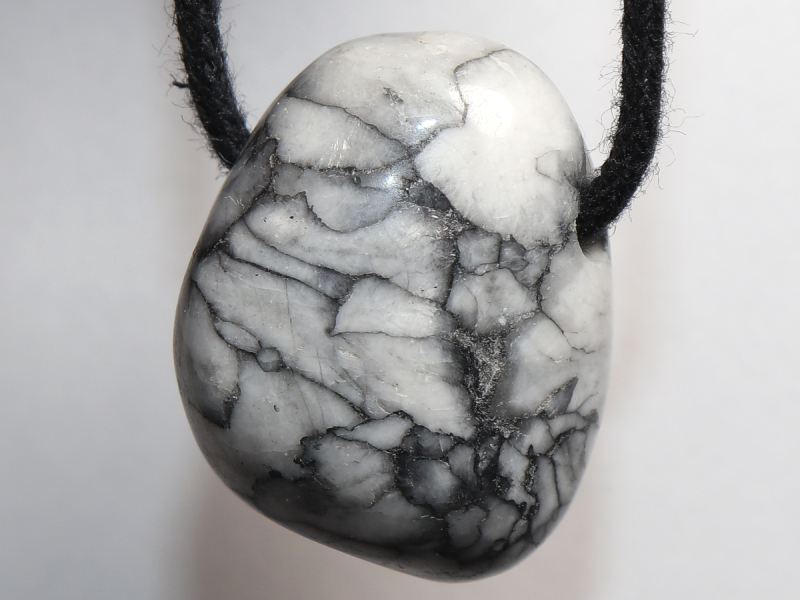 pinolite with cord or silver 925