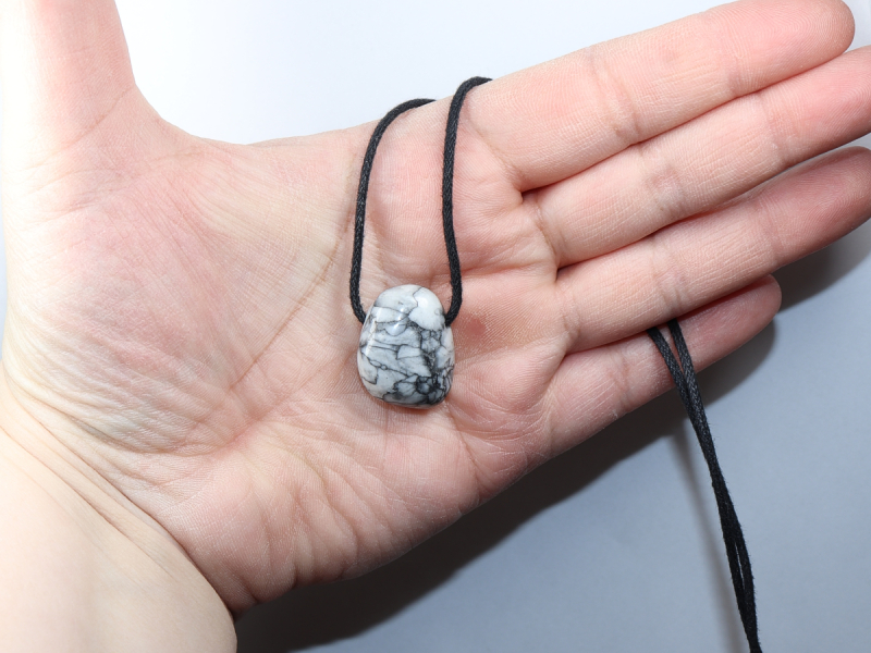 pinolite with cord or silver 925