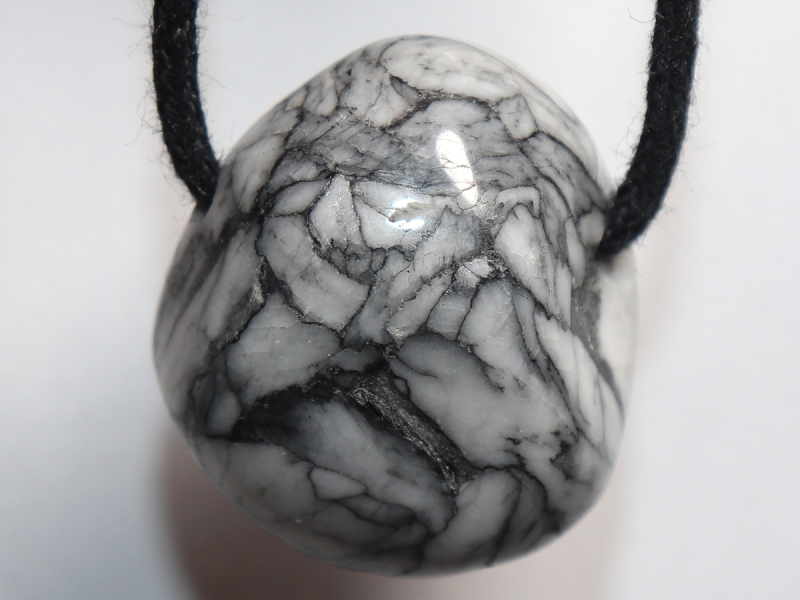 pinolite with cord or silver 925