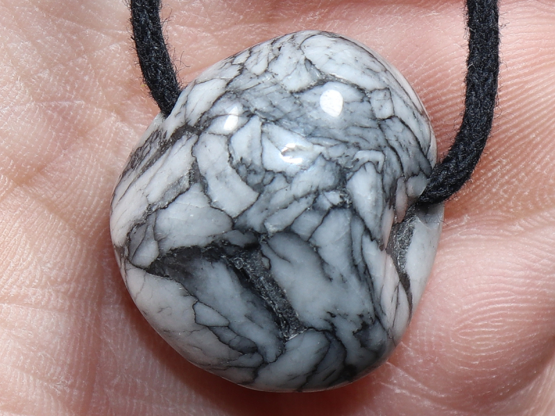 pinolite with cord or silver 925